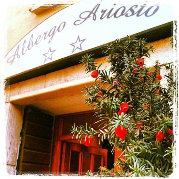 Hotel Ariosto Centro Storico เรจโจเอมิเลีย ภายนอก รูปภาพ