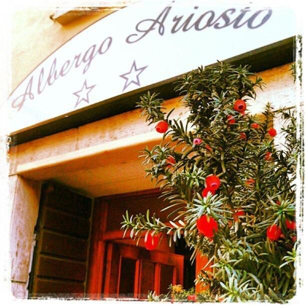 Hotel Ariosto เรจโจเอมิเลีย ภายนอก รูปภาพ